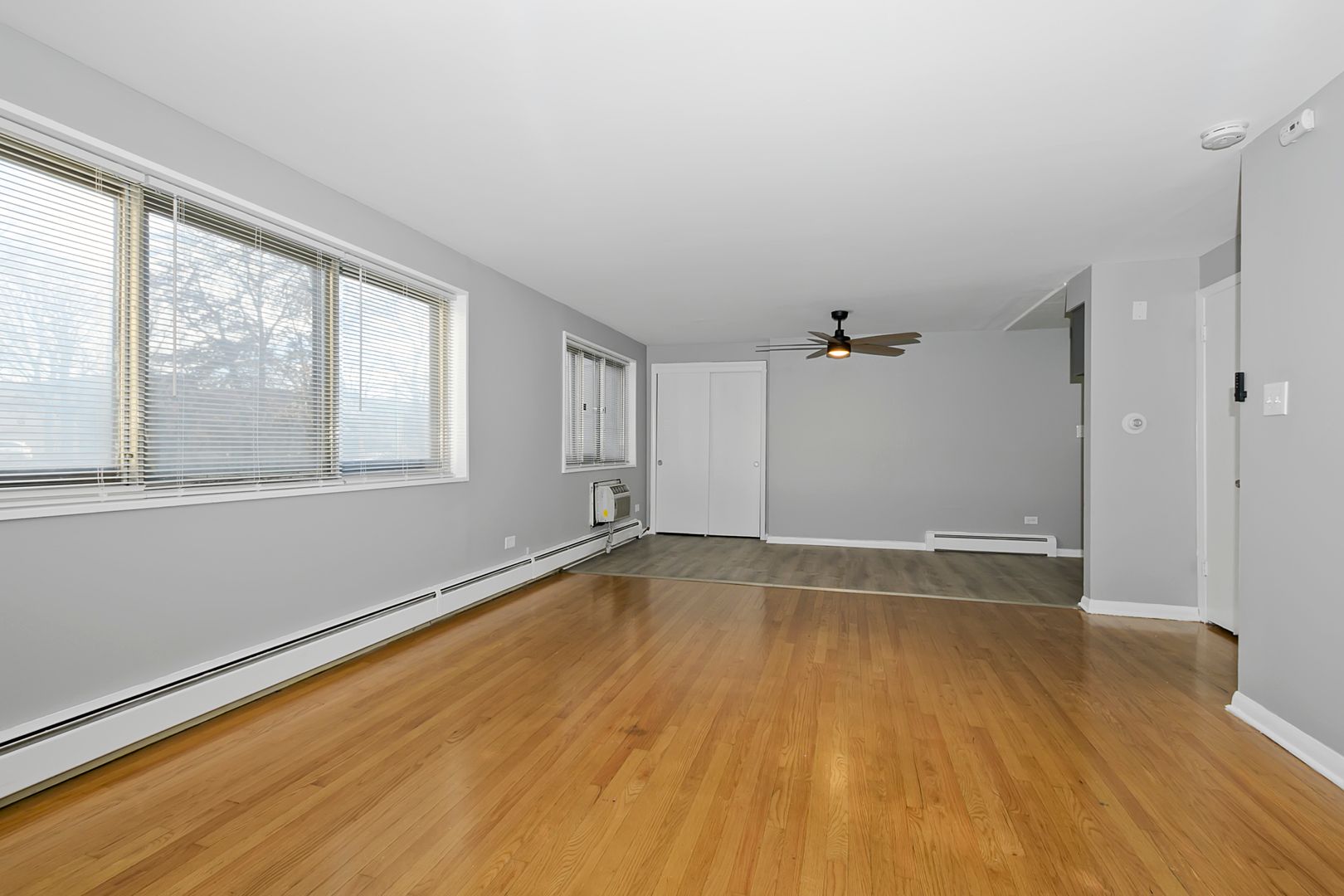 Chicago Apartment: 10604 S Walden Parkway