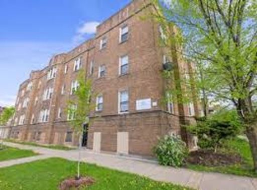 1 Bed 1 Bath Rental at 535 E 102nd St Unit #301, Chicago, IL – photo 1