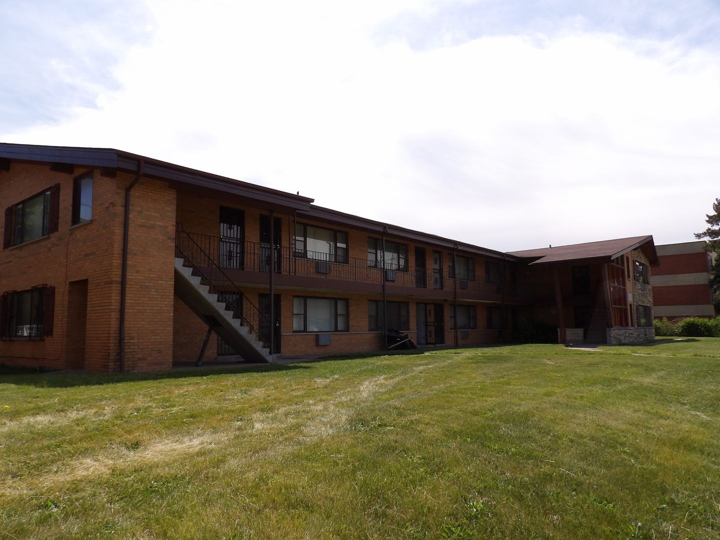 Chicago Apartment: 7915 S Kedzie