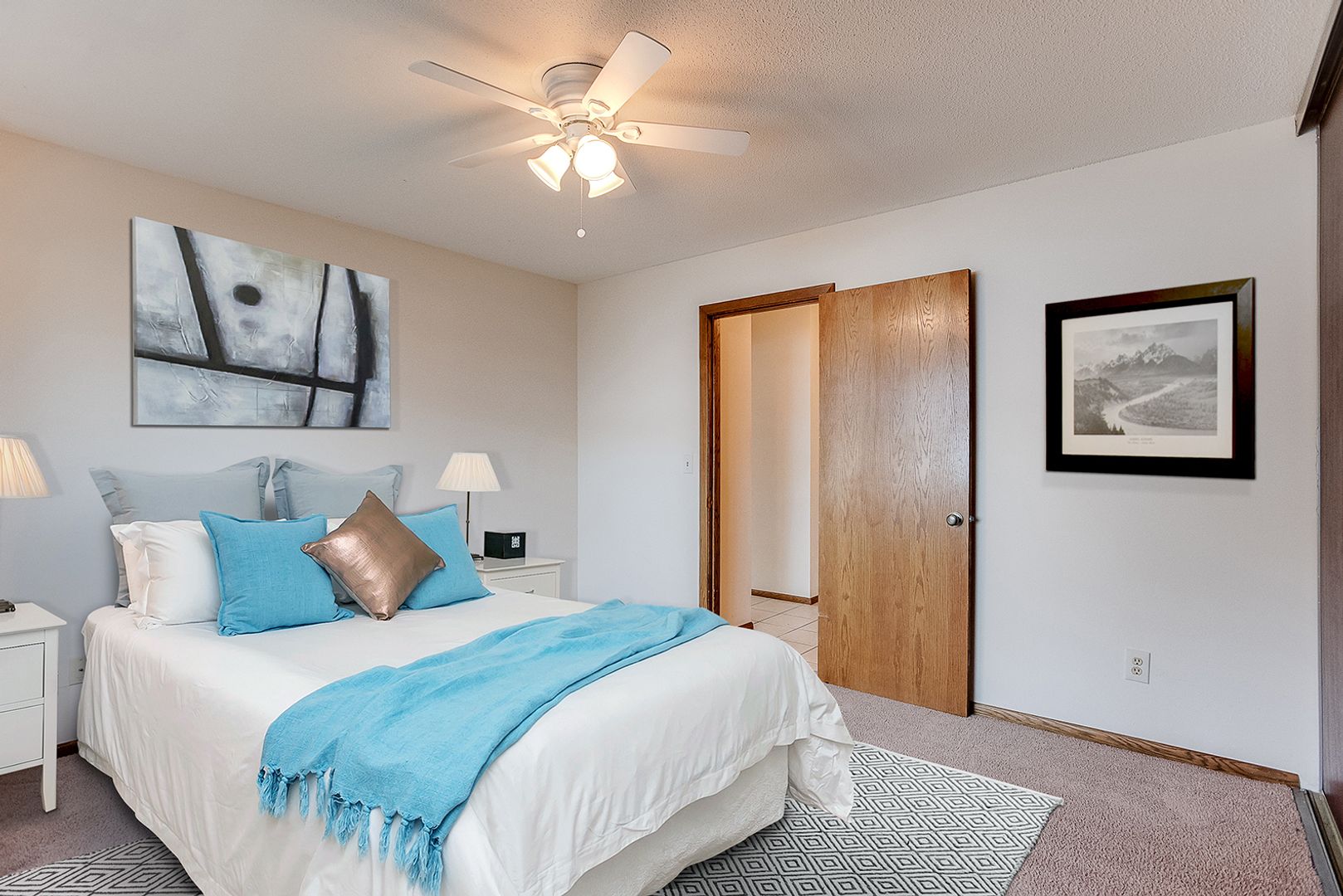 Minneapolis Apartment: 4052 Minnehaha Avenue