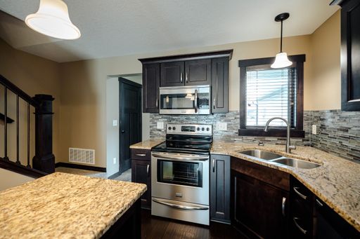 Portage Townhomes! – photo 1