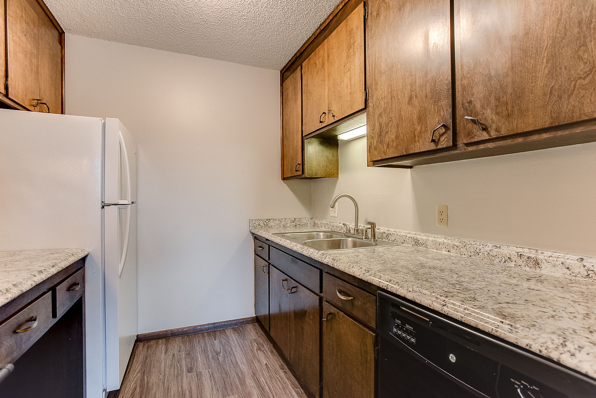 St Anthony Apartment: 3713 Foss Rd