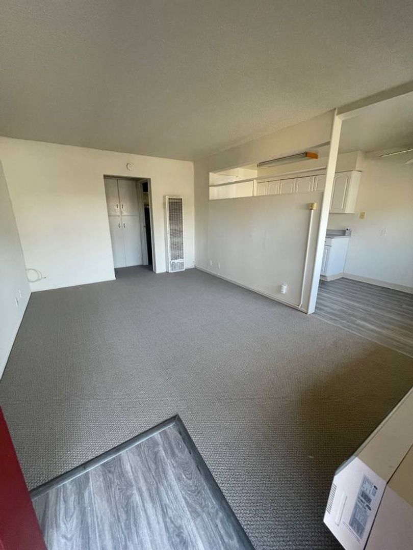 Concord Apartment: 1150 Virginia Ln