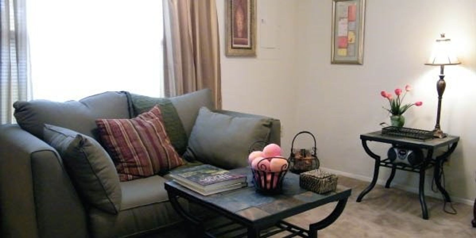 Portsmouth House: 1518 Darren Circle