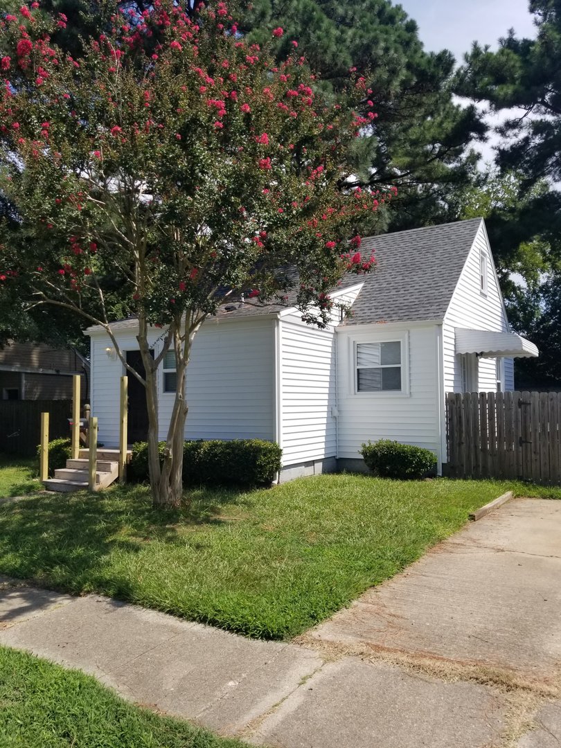 Portsmouth House: 709 Lanier Crescent