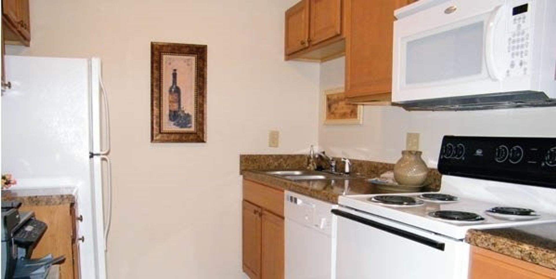 Portsmouth House: 1518 Darren Circle