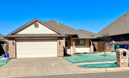Cute 4 Bedroom With Storm Shelter – photo 1