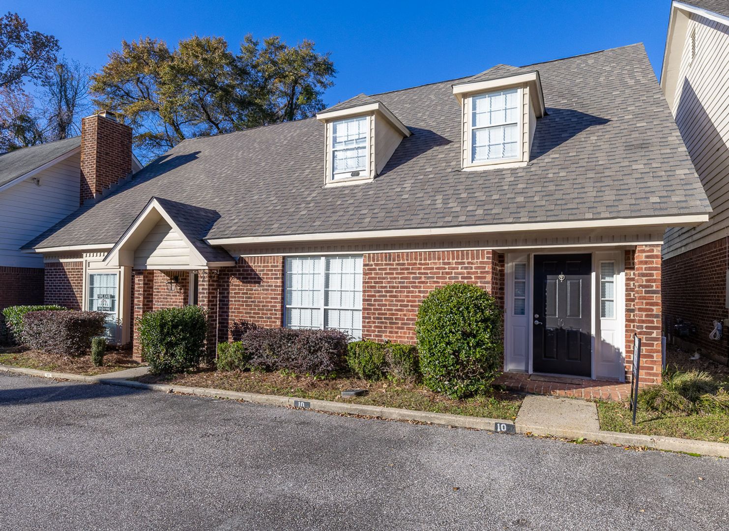 Mobile Townhome: 6401 Cedar Bend Ct. Unit 10