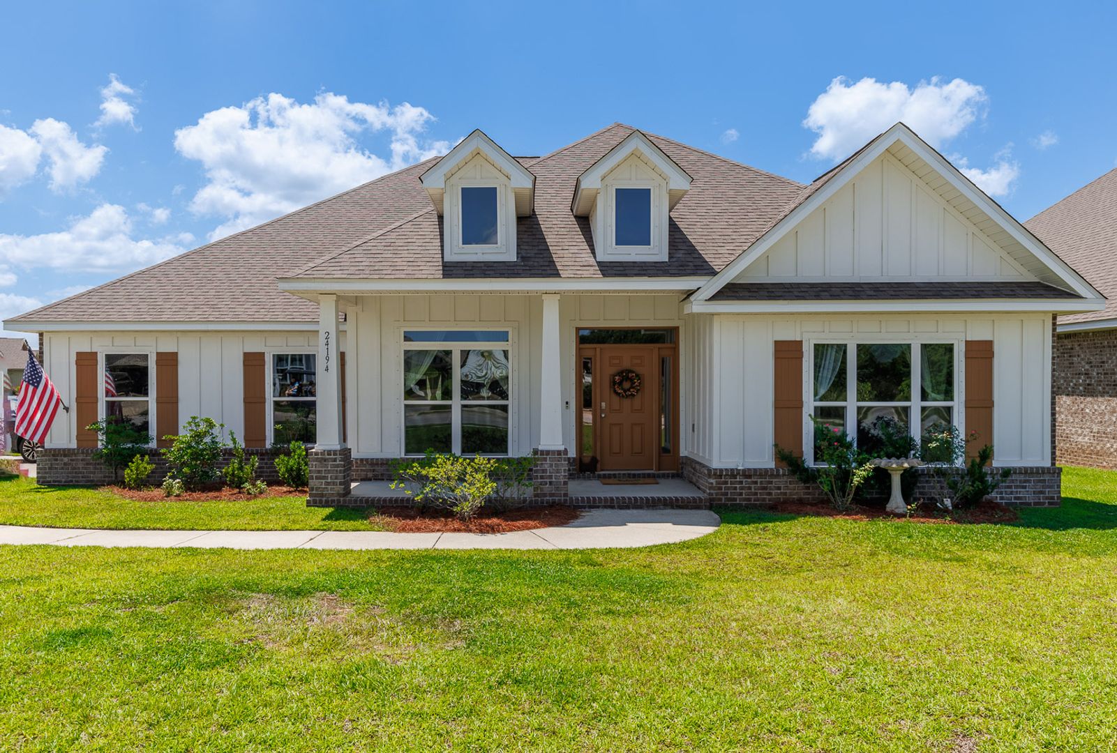 Daphne House: 24194 Affirmed Ave