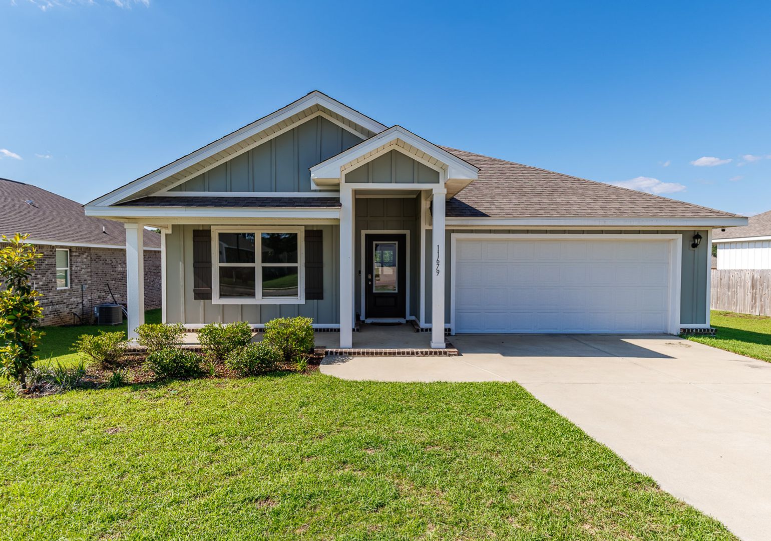Daphne House: 11679 Elemis Dr