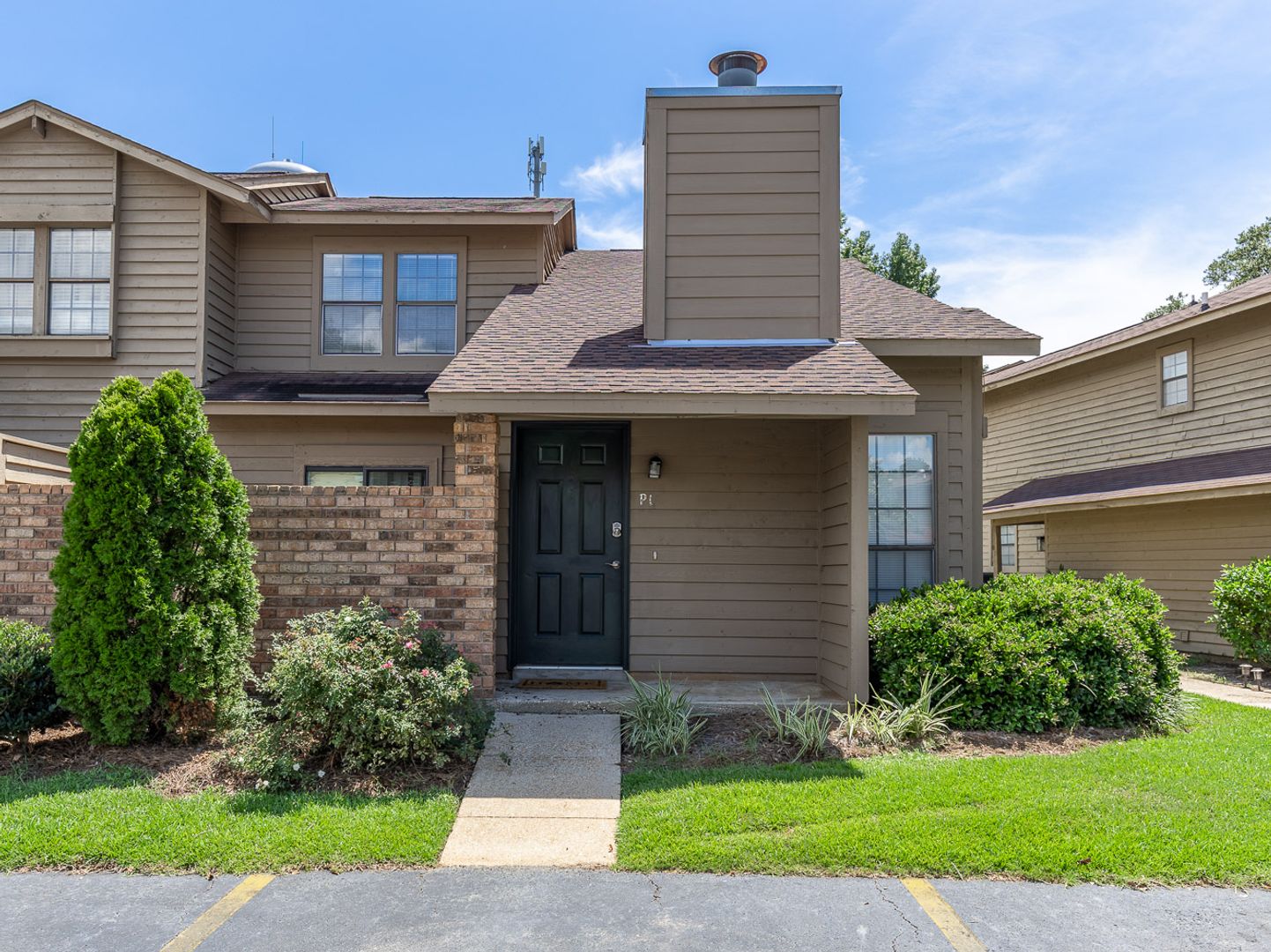 Daphne House: 200 Parma Dr.