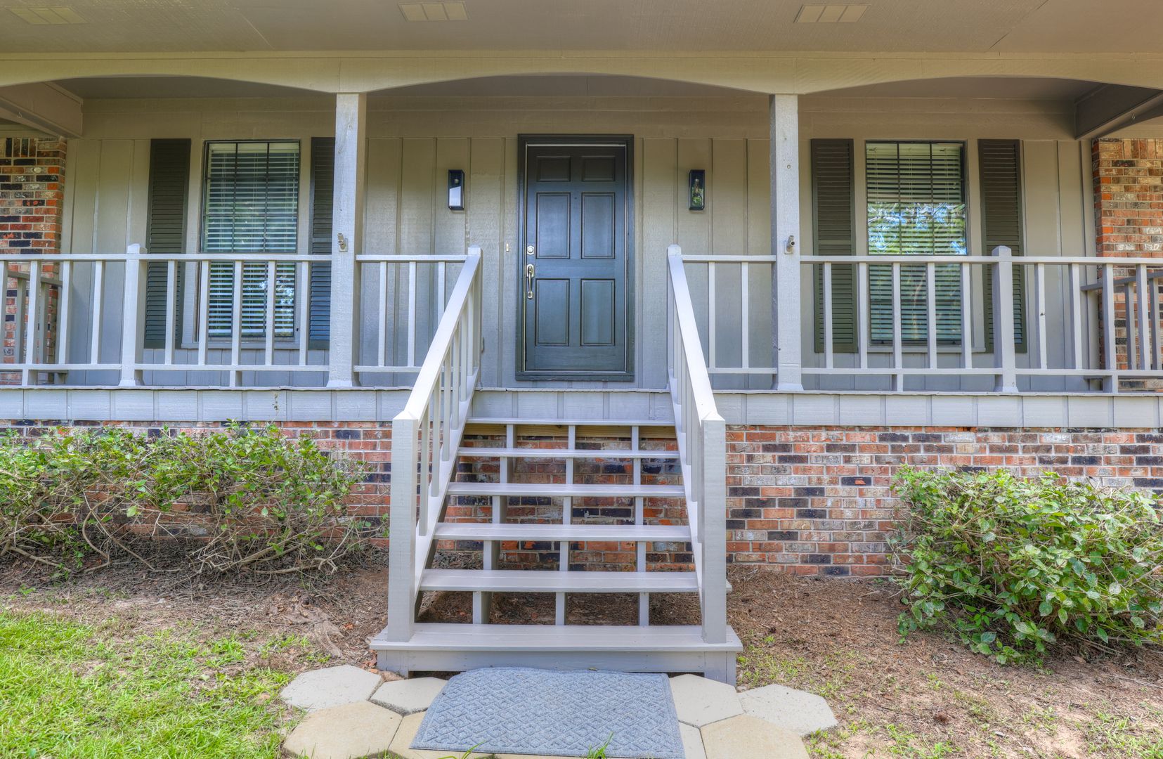Fairhope House: 7269 Charbon Dr.