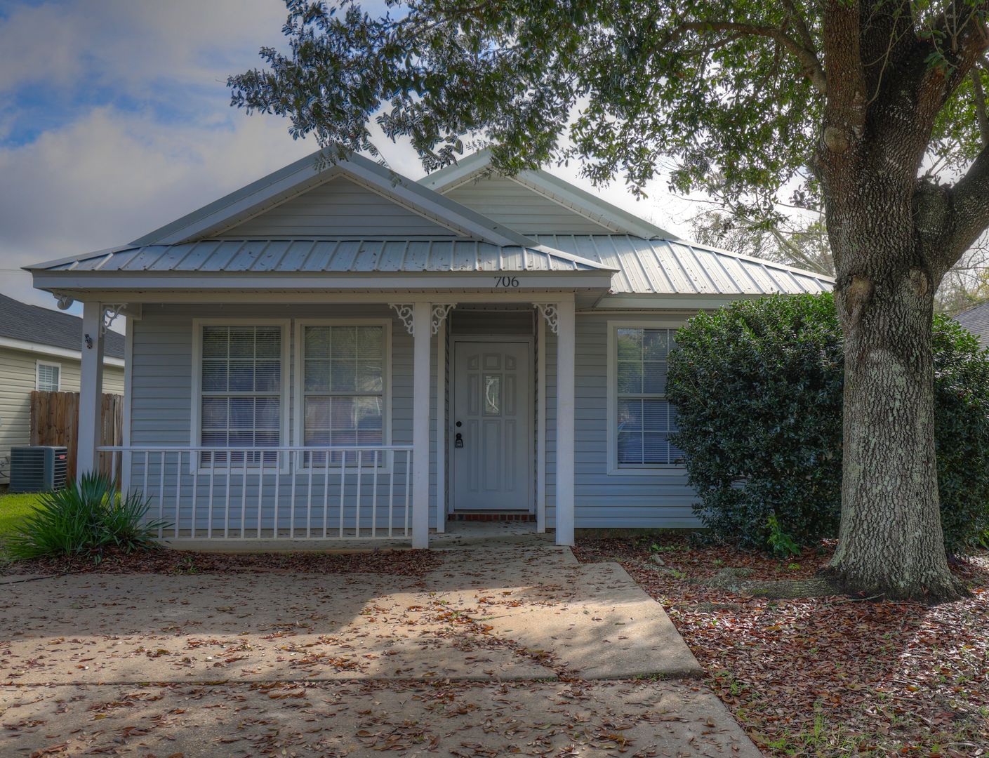 Fairhope House: 706 Crystal Wells Ct.