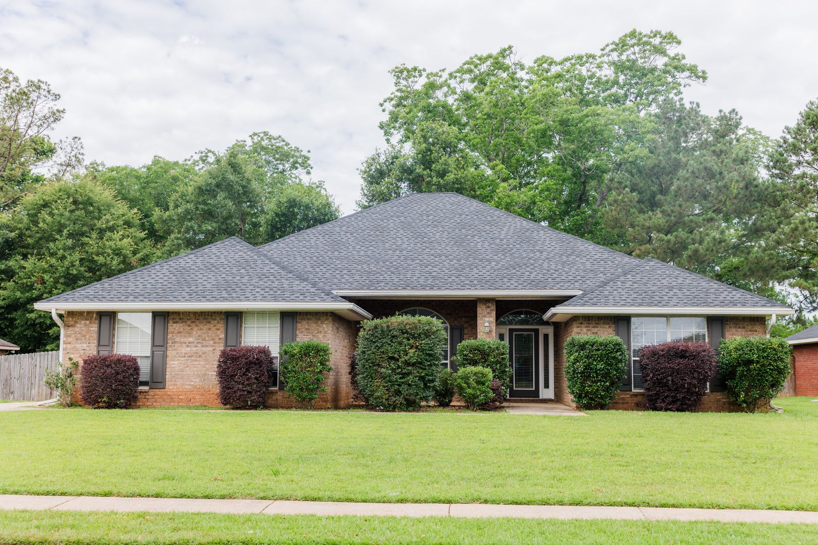 Daphne House: 25759 Keldon Ct.