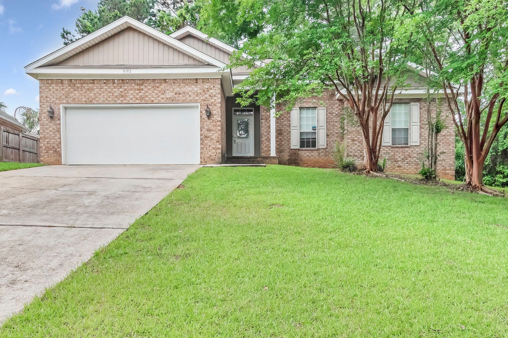 Daphne House: 8352 Preakness Court