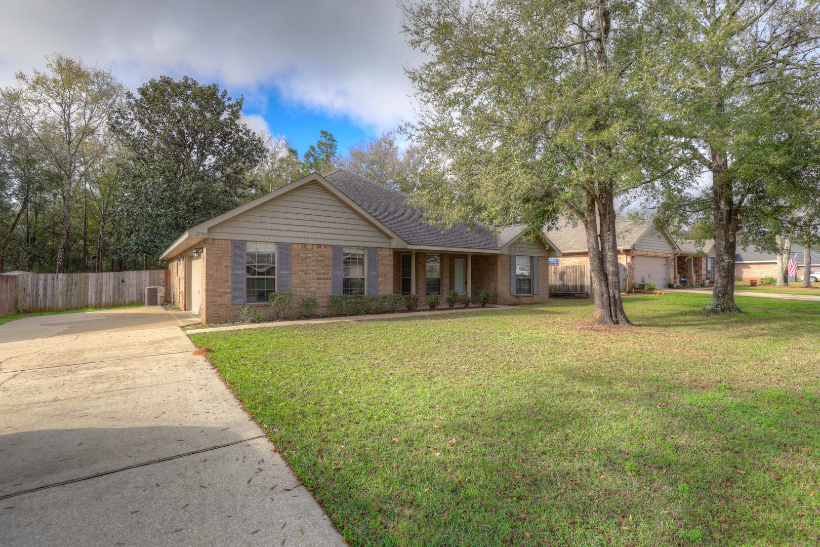 Daphne House: 27908 Turkey Branch Drive