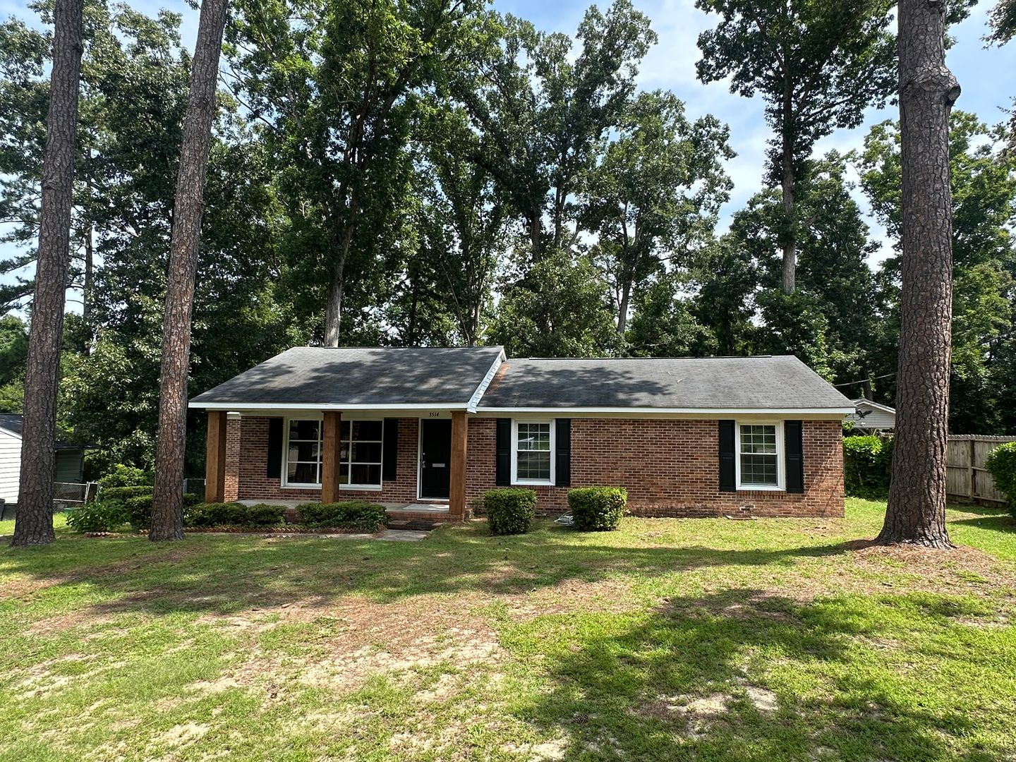 Fayetteville House: 3514 Ridgecrest Ave