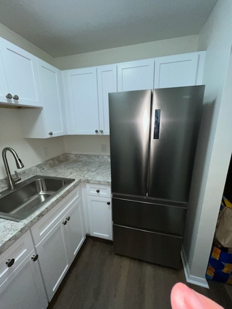 Ansonia Apartment: 80 Central Street