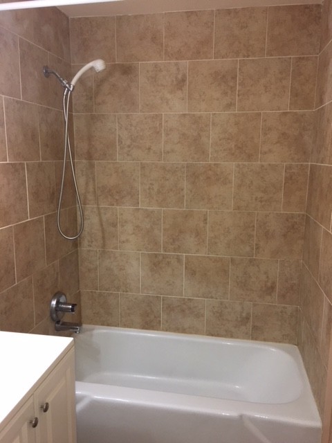 Rockwood Manor Apartments 6 of 9
