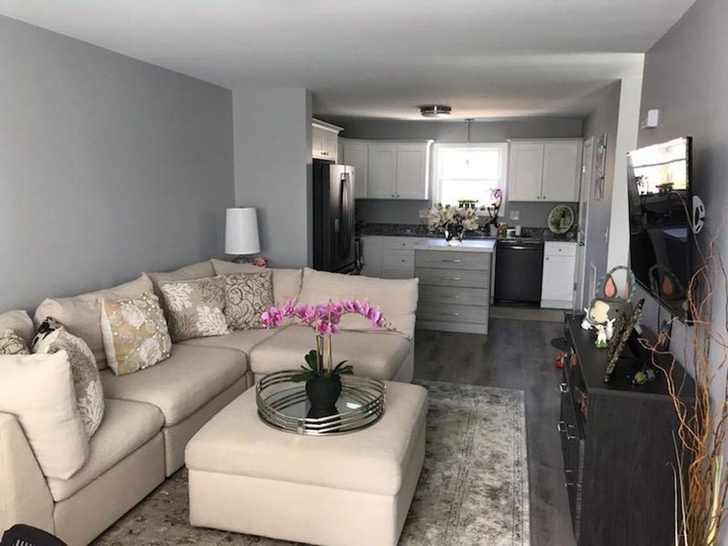 Milford Apartment: 63 Plains Road