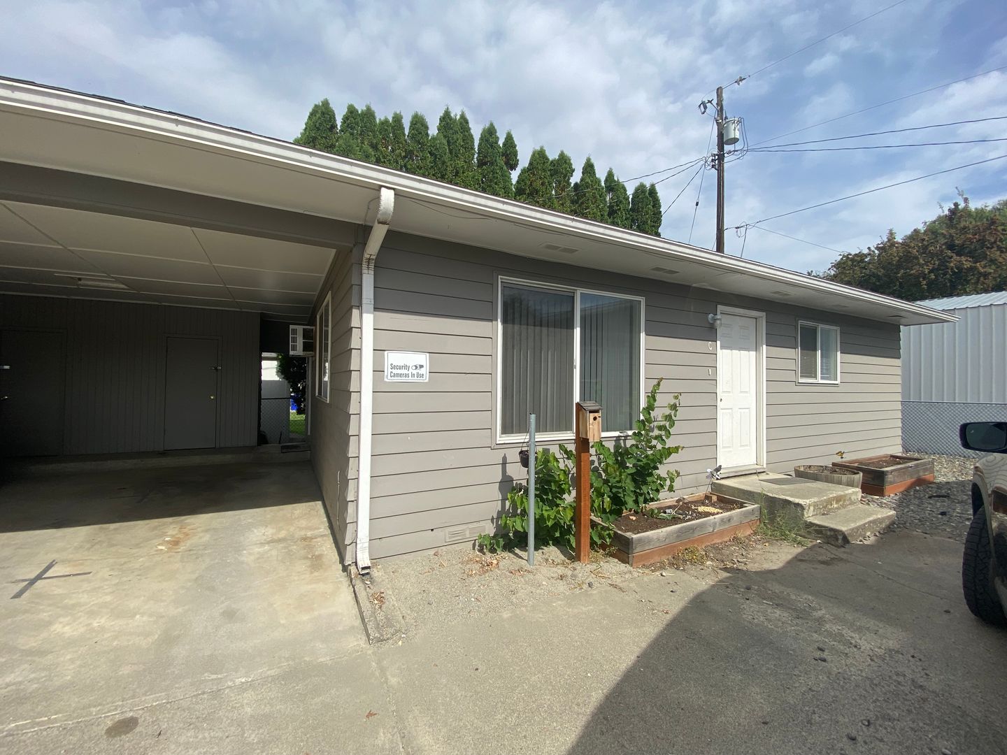 Lewiston Apartment: 415 Bryden Ave