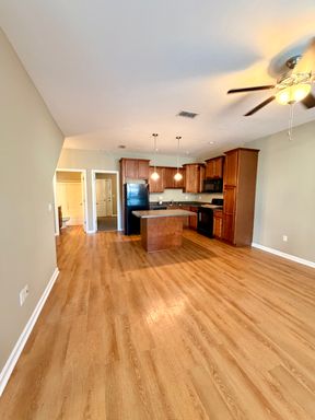 Modern 3/3 Condo | Prime Tallahassee Location – photo 1
