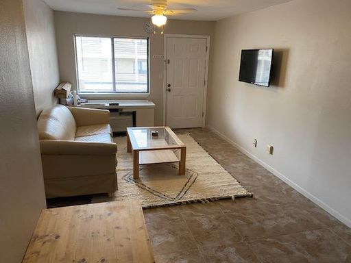 1/1 PARTLY FURNISHED CONDO UNIT AVAILABLE FALL 2026 – photo 1