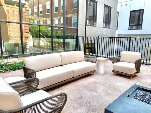 Bright Spacious Studio Apartment