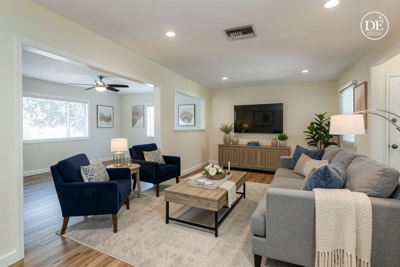Woodland Hills House: 22436 Avenue San Luis