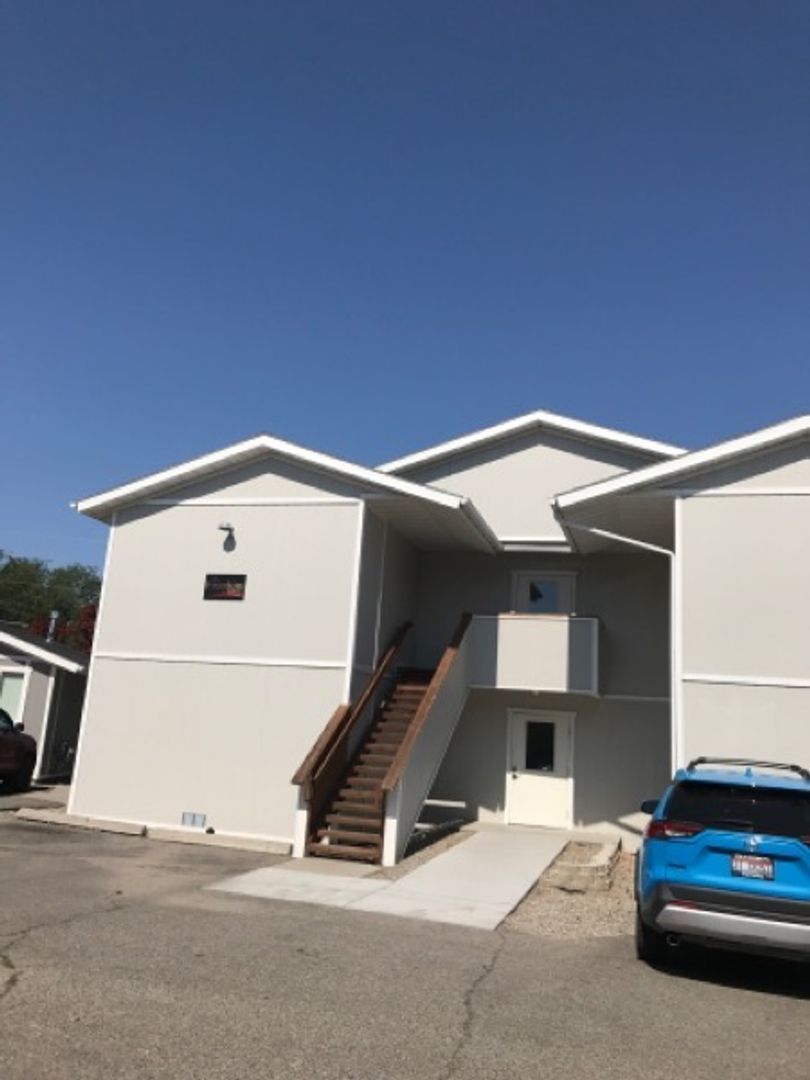 Twin Falls Apartment: 592 Monroe St