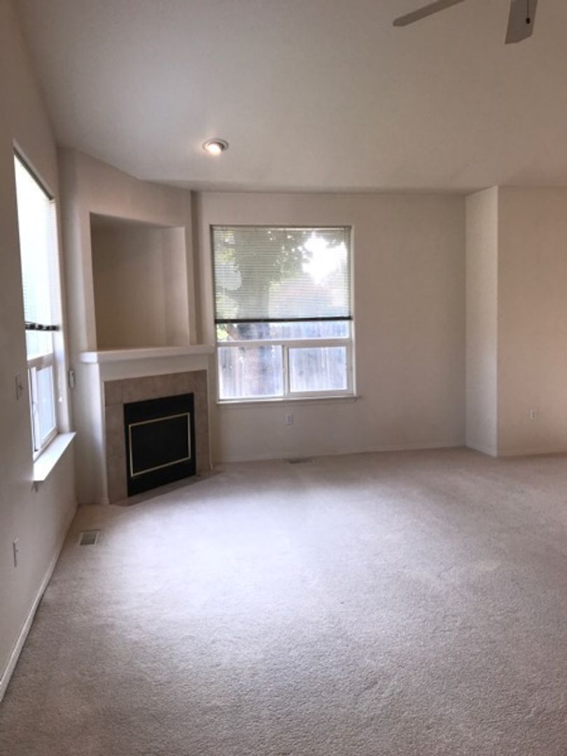 Twin Falls House: 602 Windemere Cir