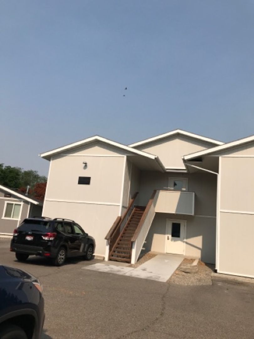 Twin Falls Apartment: 592 Monroe St