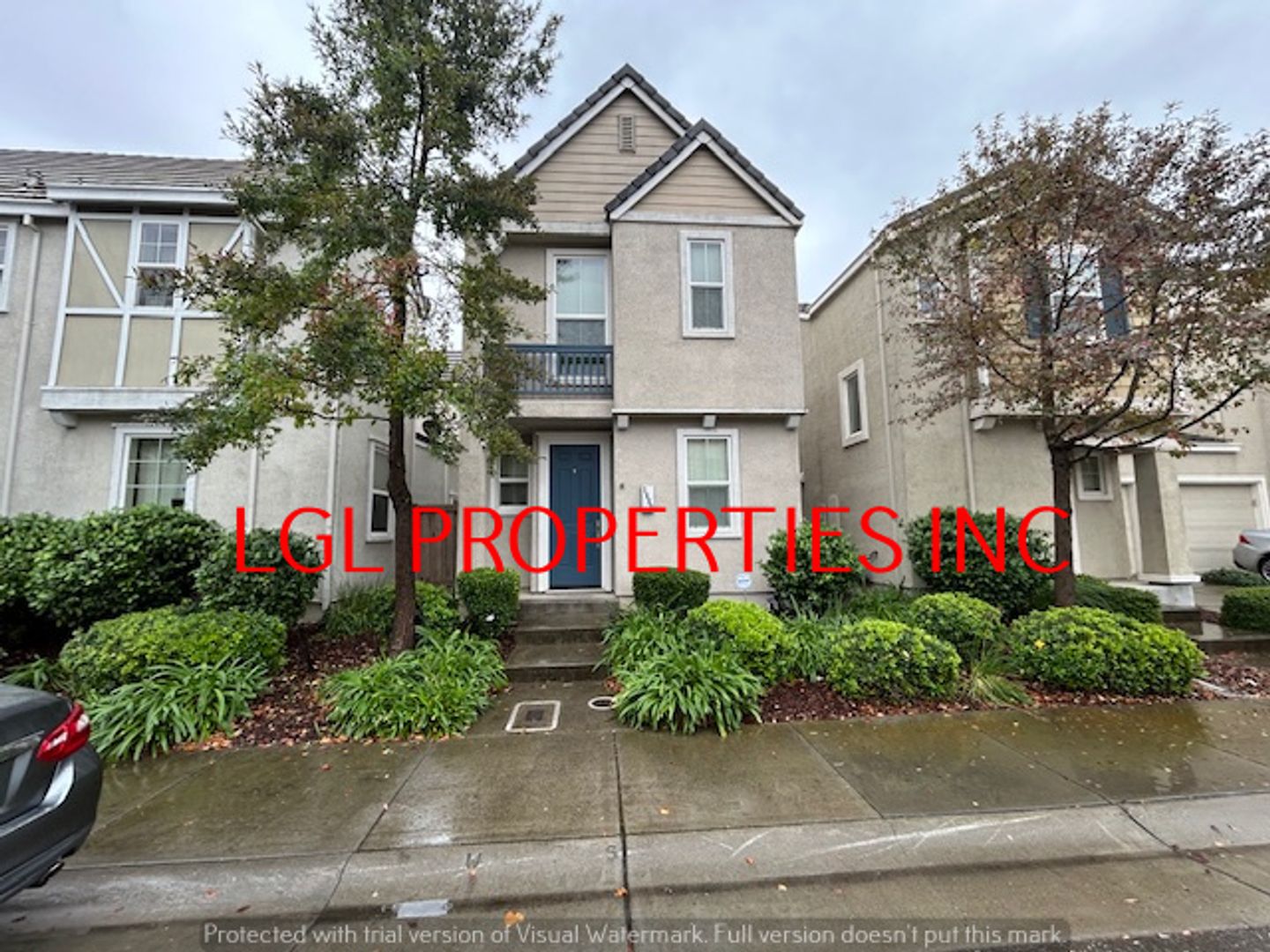 Sacramento House: 3060 Tice Creek Way