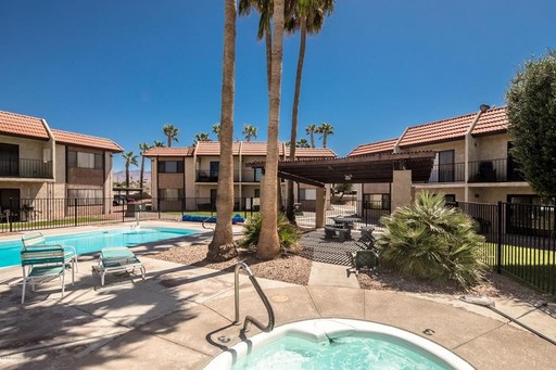 Popular Pecos Villas Condo! LAKE VIEWS! Upstairs Condo – photo 1