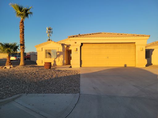 Available October!! Unfurnished Long Term
