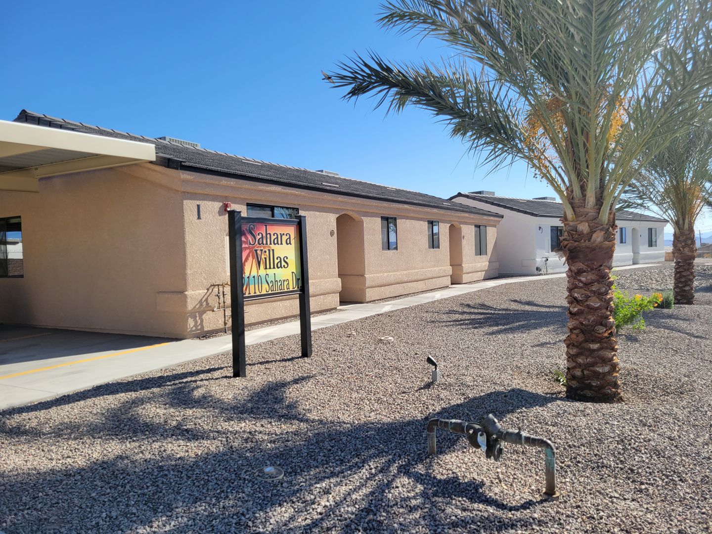 Lake Havasu City Apartment: 2110 Sahara Dr