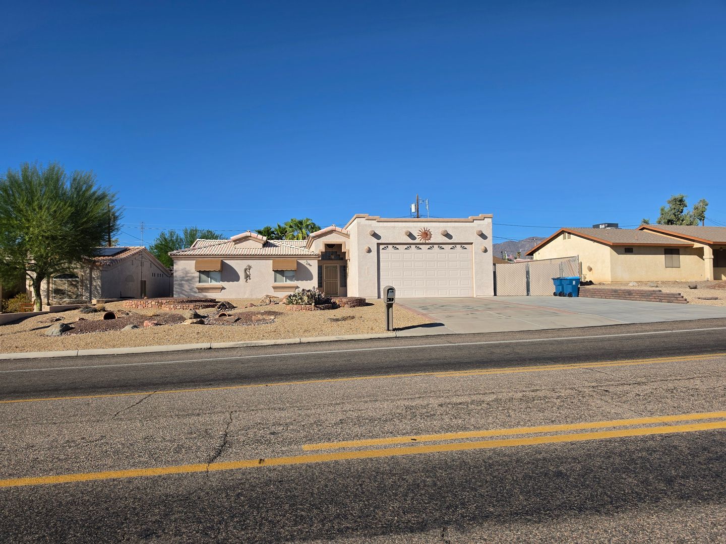 Lake Havasu City House: 2325 Palo Verde Blvd N