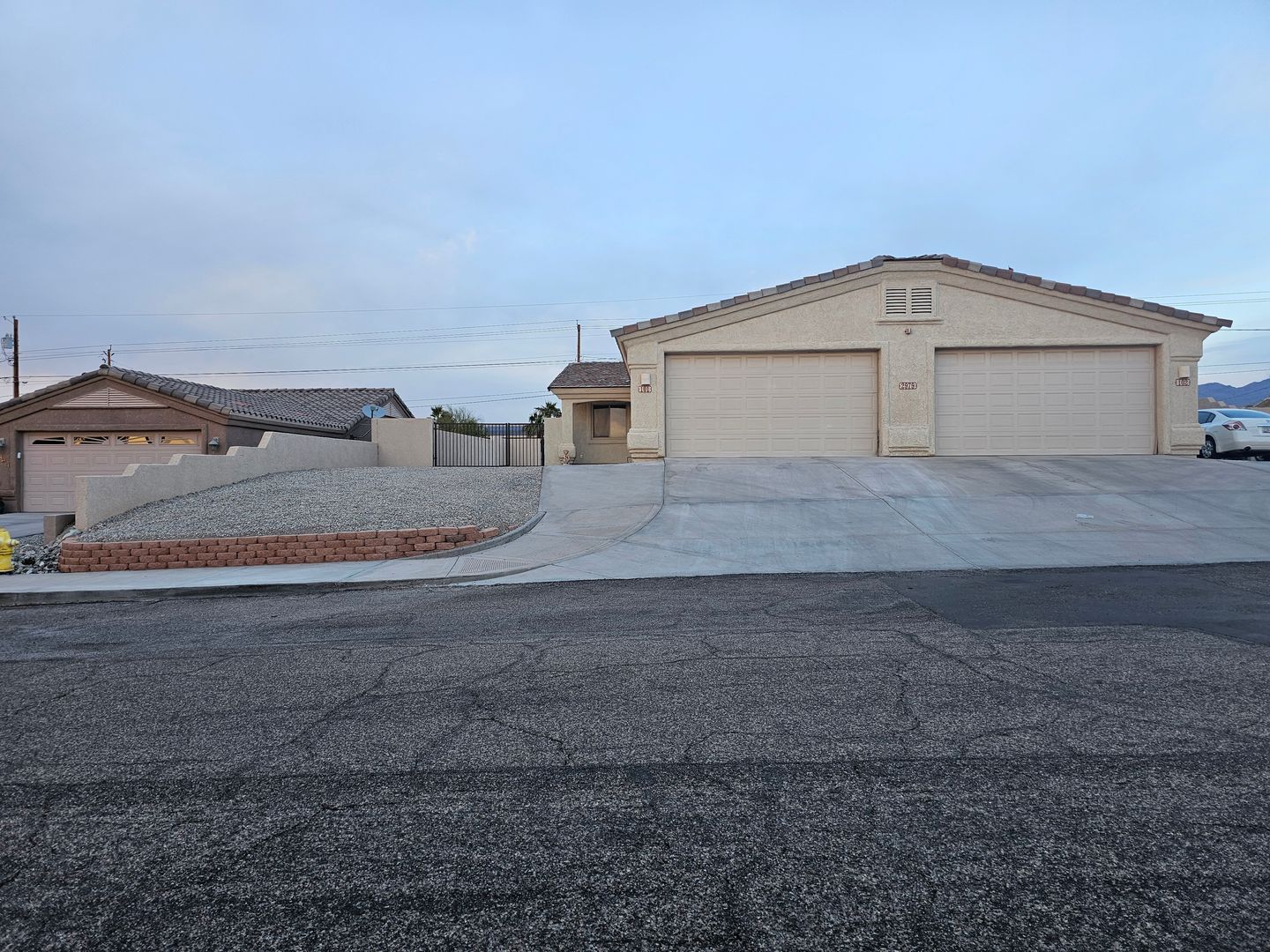 Lake Havasu City Apartment: 2979 Palisades Dr #101