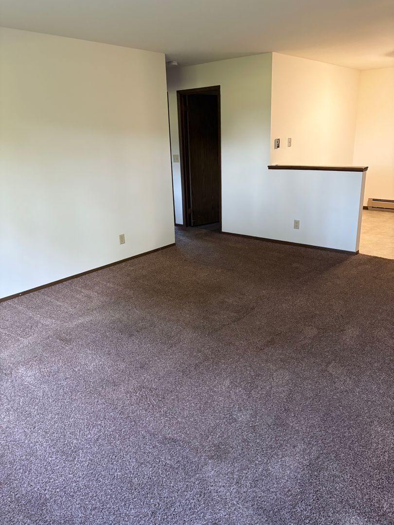 Coumbus Apartment: 123 Parkview Circle
