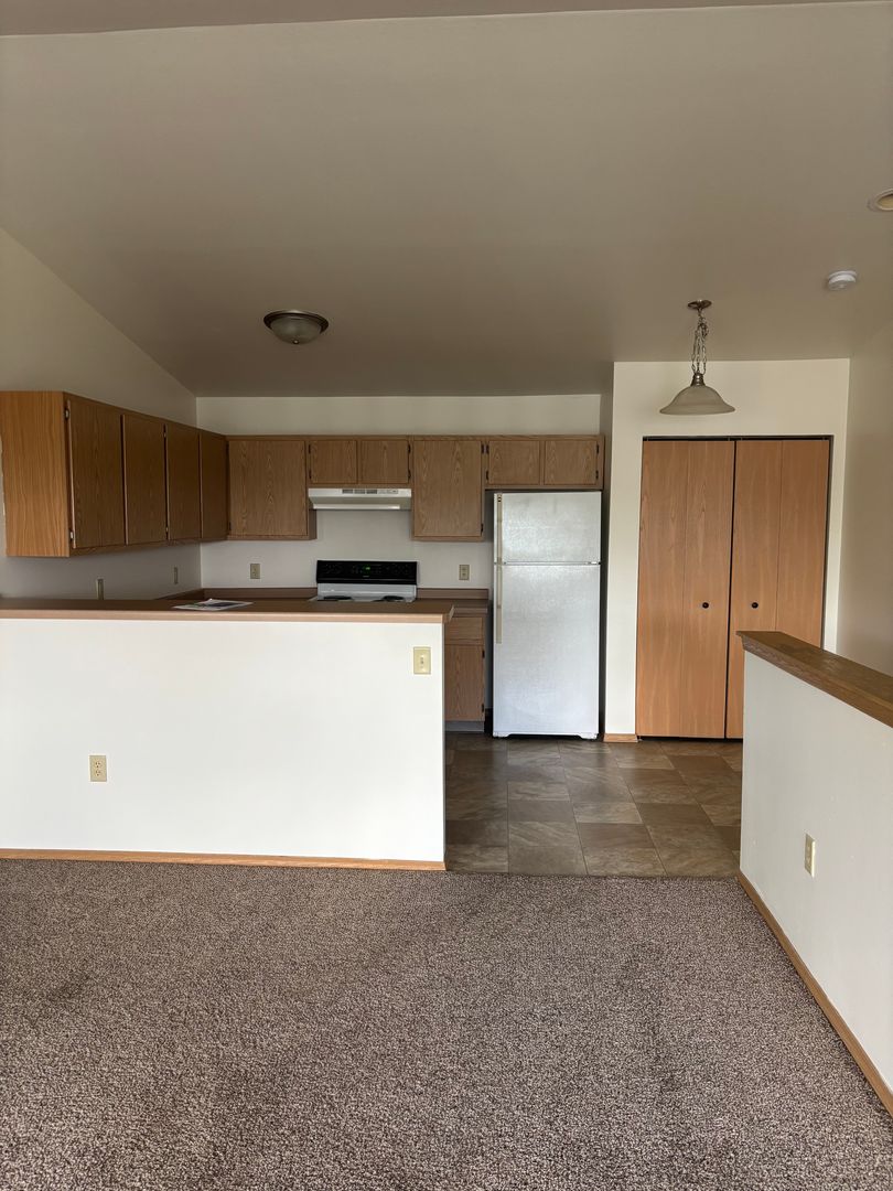 Lake Mills Apartment: 225 Tamarack Drive