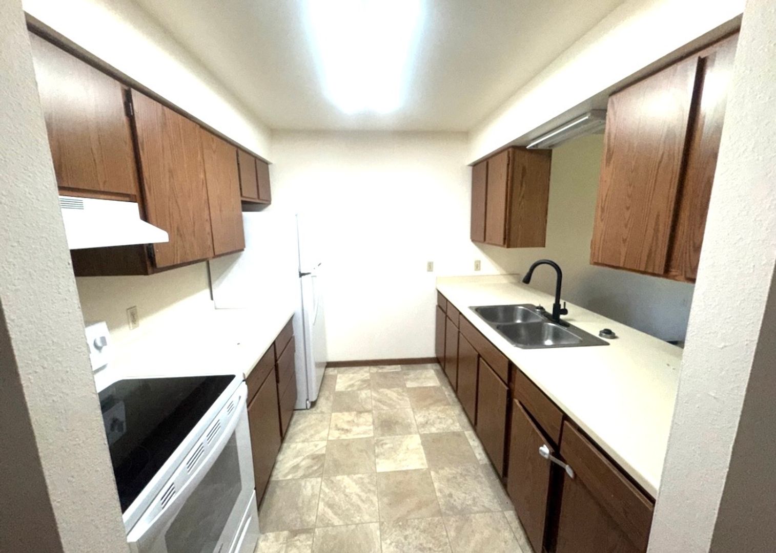 Camp Douglas Apartment: 789 Nelson Valley