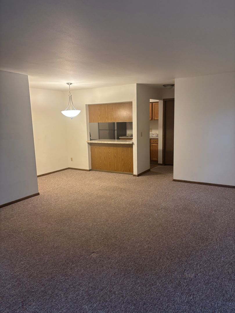 Ripon Apartment: 719 W Thorne Street