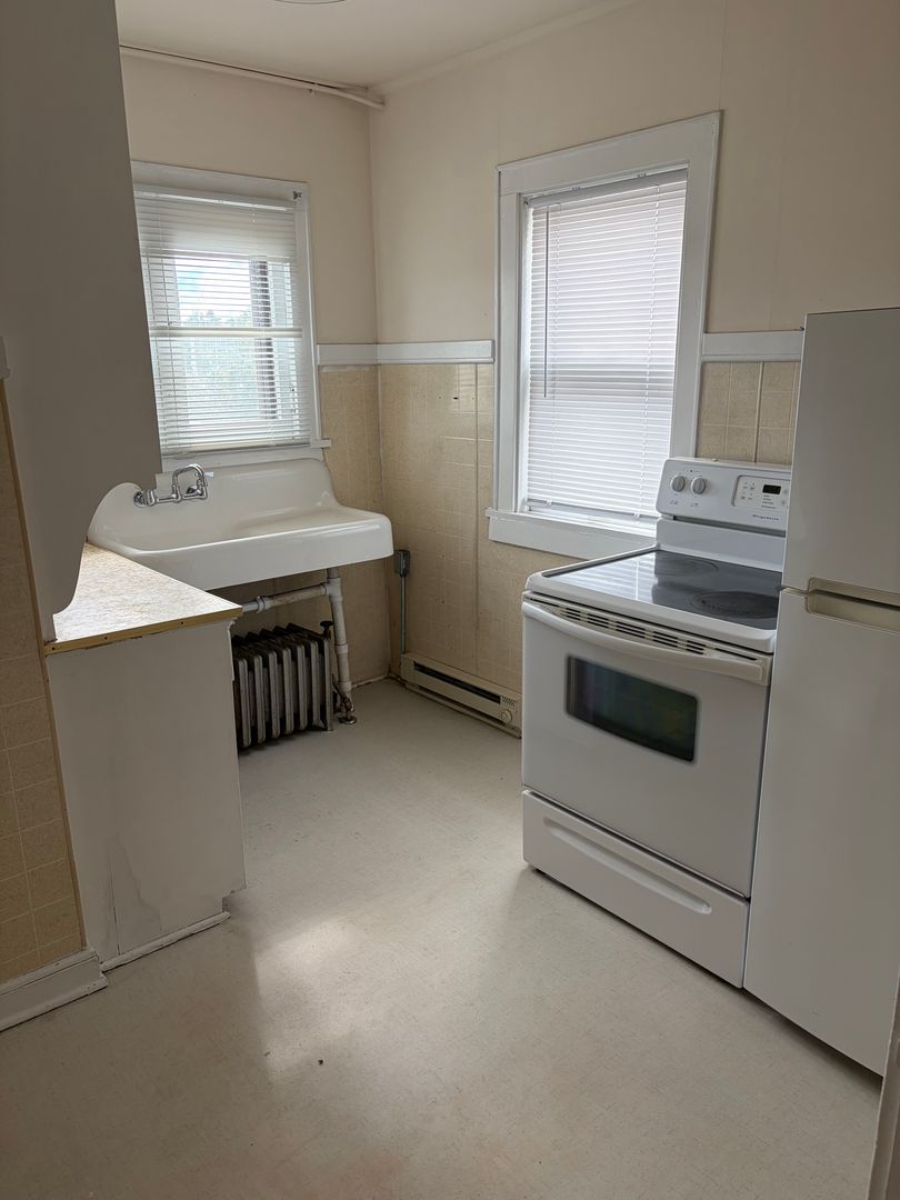 West Bend Apartment: 543 Mill Street