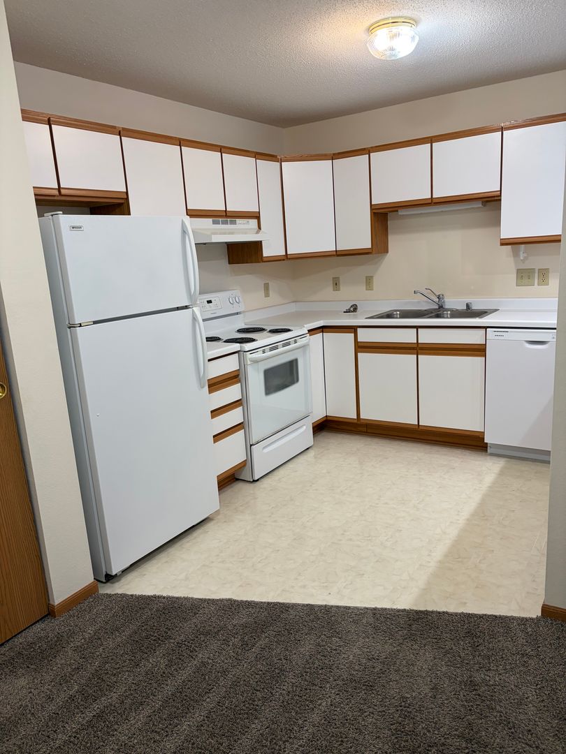 Beaver Dam Apartment: 239 Cherokee Road