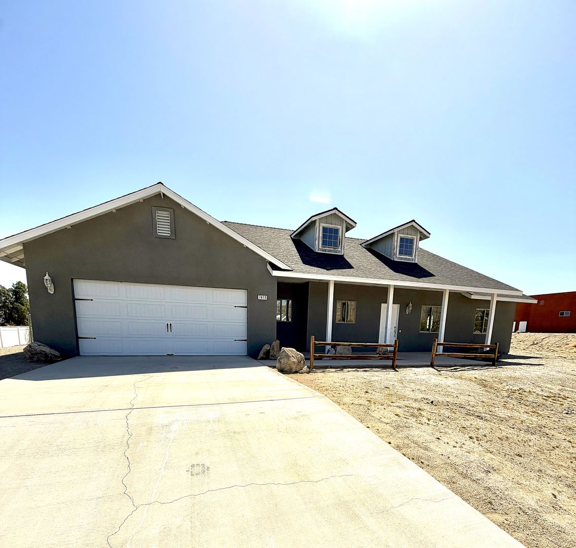 Twentynine Palms House: 7419 Kellogg