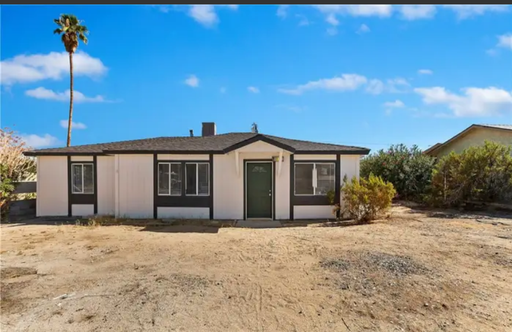 Stylish & Spacious: Newly Renovated 3 Bedroom Home with Large Backyard and Modern Amenities. – photo 1
