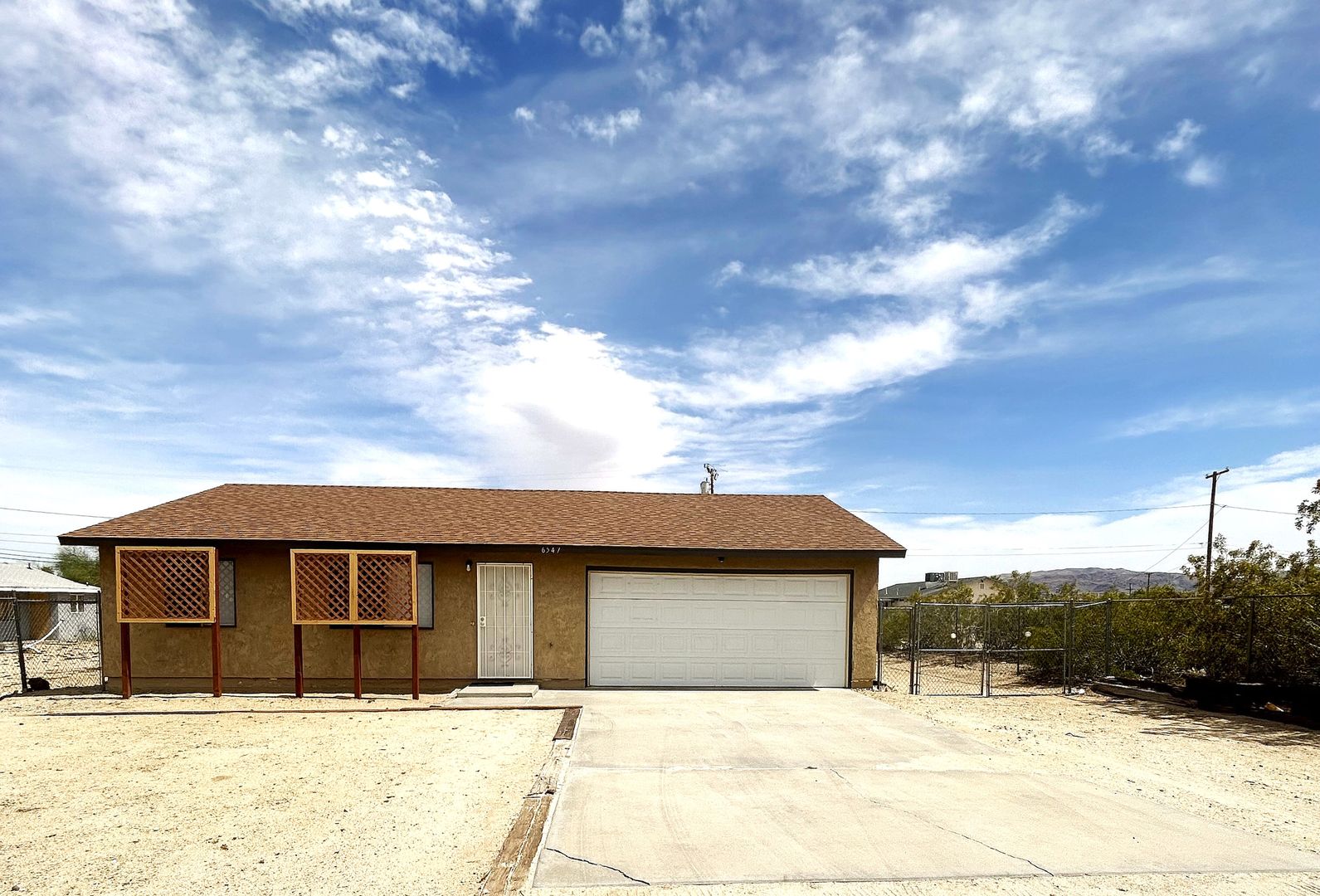 Twentynine Palms House: 6547 49 Palms Ave