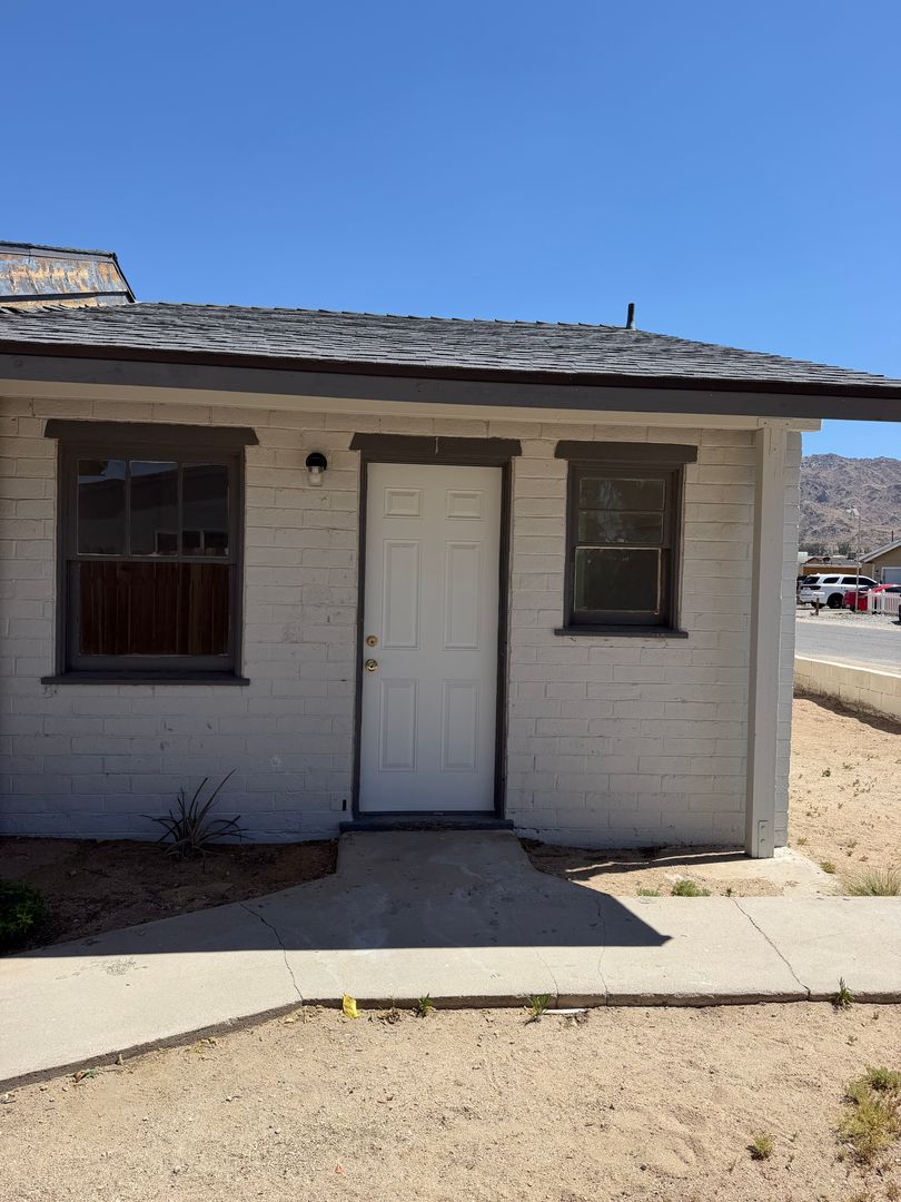 Twentynine Palms Apartment: 6617 Tamarisk Ave