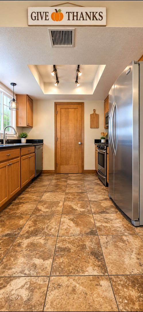 74242 Pinon Dr. 6 of 12