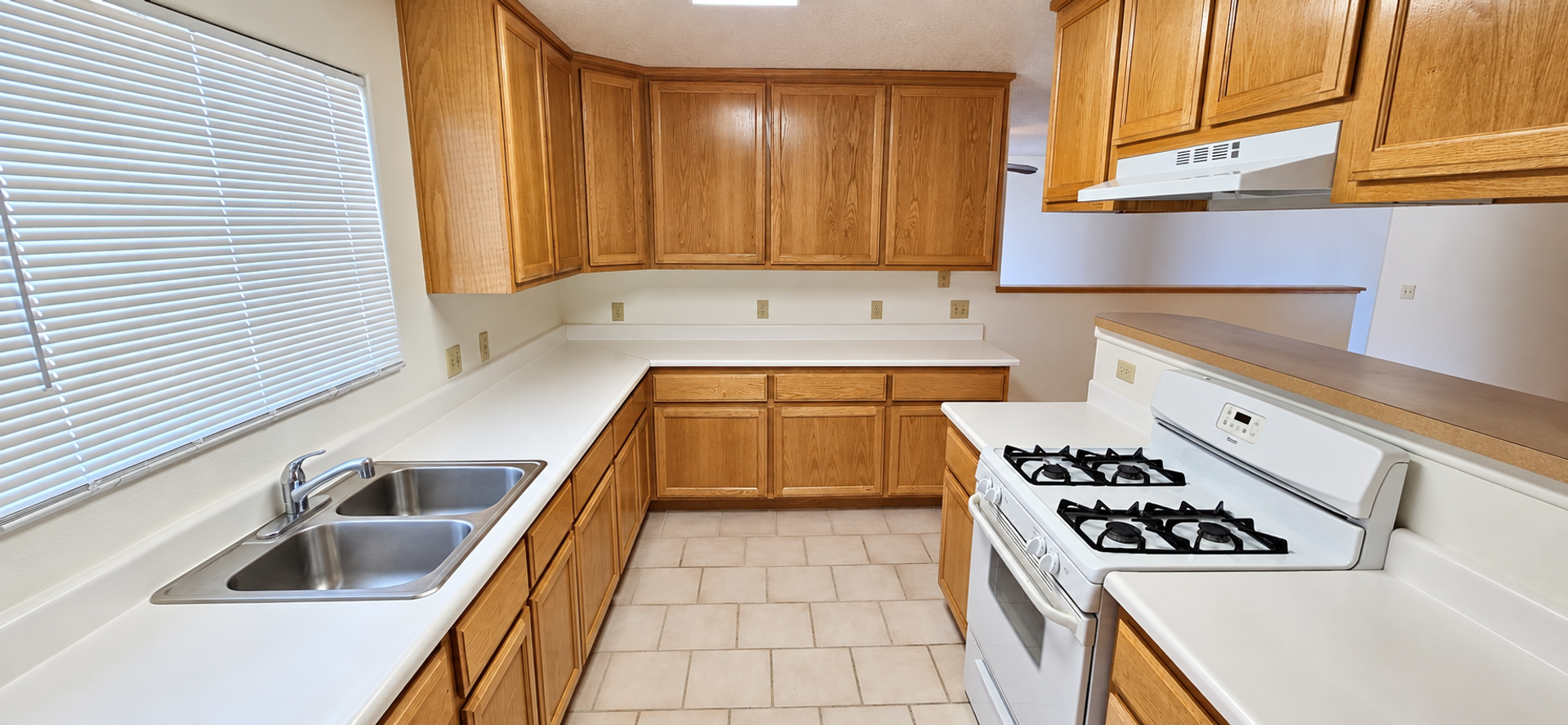 5563 Morongo Rd 6 of 12
